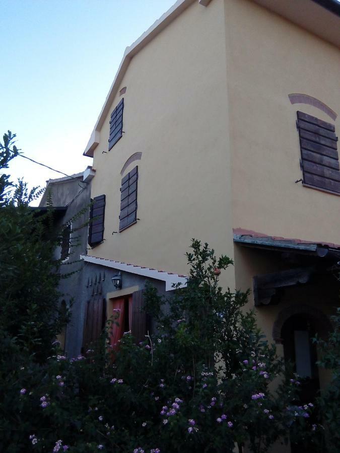 Carlo'S Country House Castellina Marittima Zewnętrze zdjęcie
